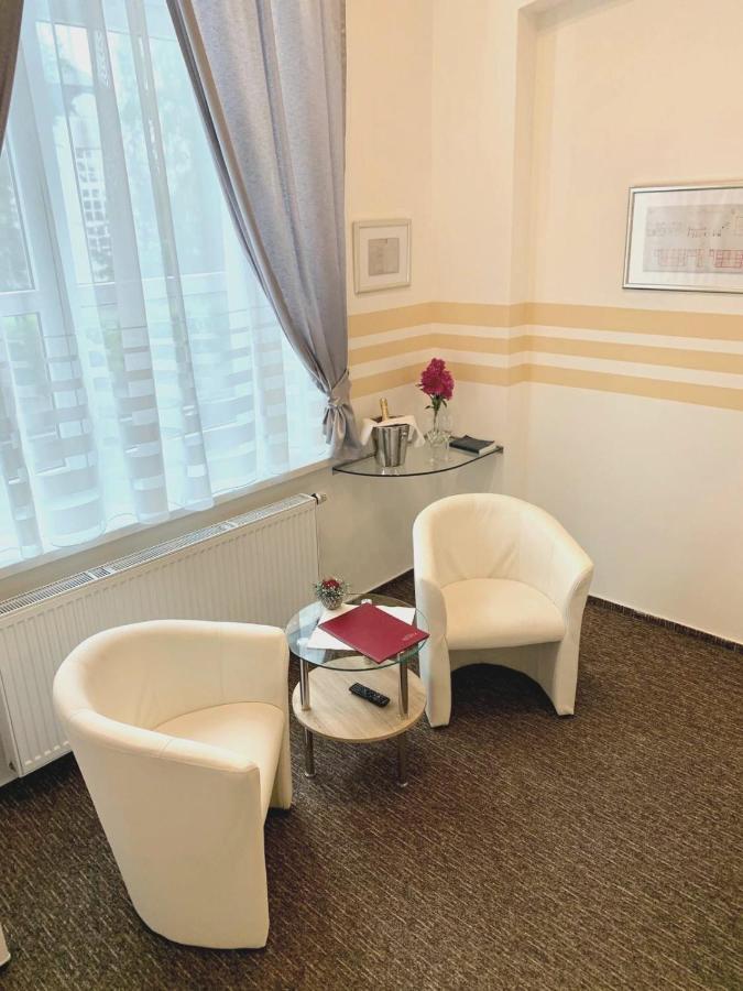Hotel Richtr Frýdek-Místek Exteriör bild