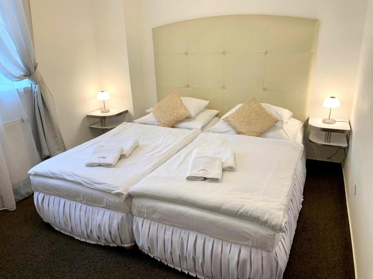 Hotel Richtr Frýdek-Místek Exteriör bild