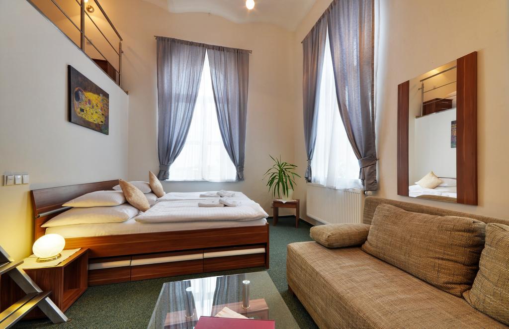 Hotel Richtr Frýdek-Místek Exteriör bild