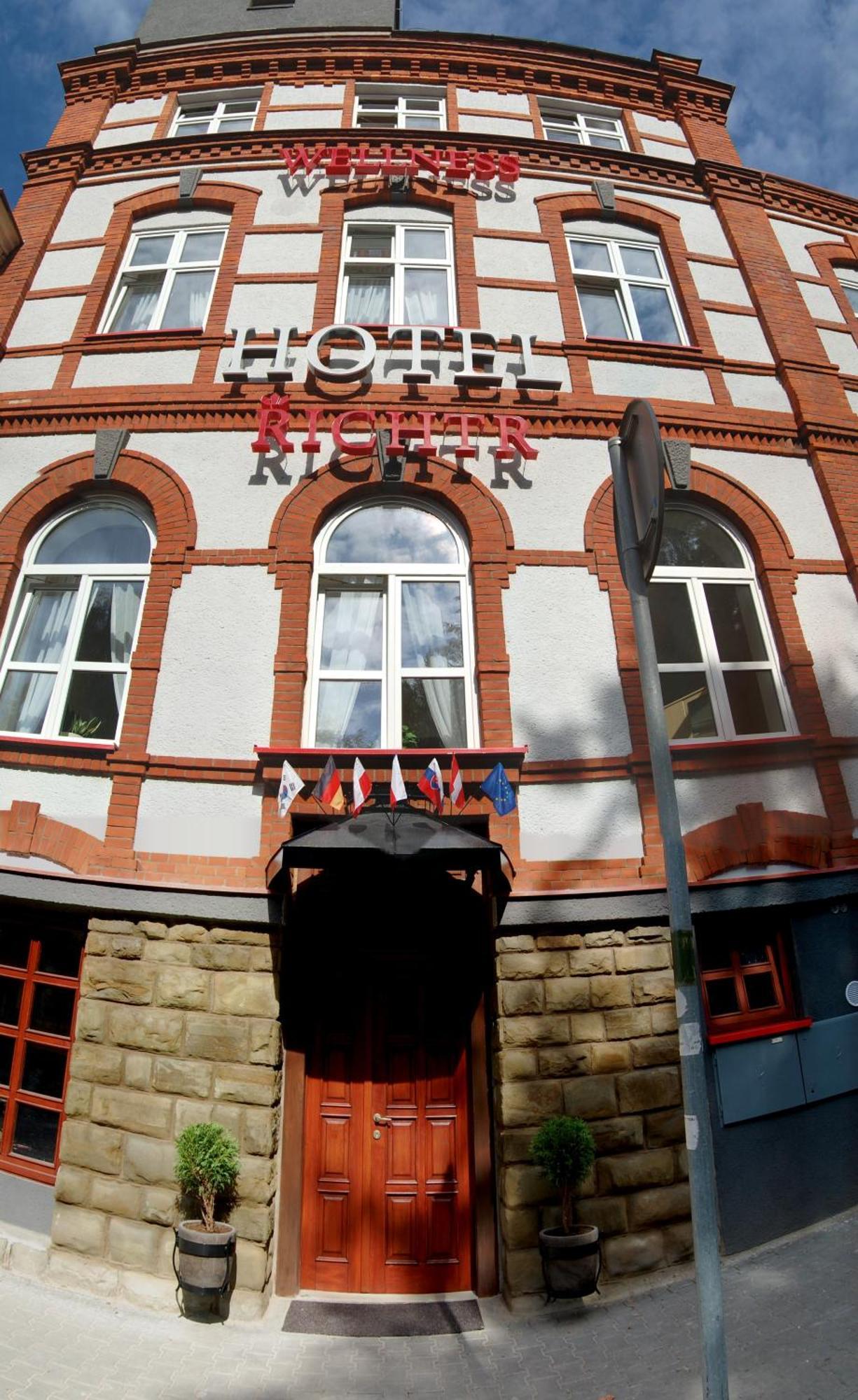 Hotel Richtr Frýdek-Místek Exteriör bild